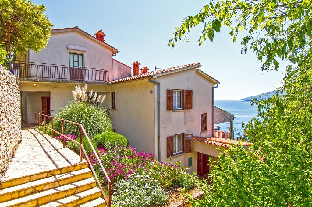 Apartments Rabac 981 Exterior foto